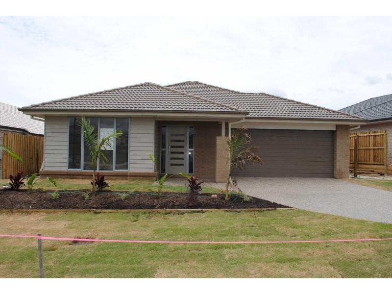 128 Mackintosh Drive, North Lakes QLD 4509