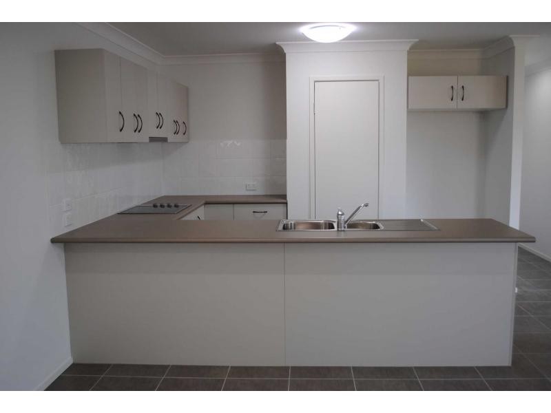 10 Triumph Street, North Lakes QLD 4509