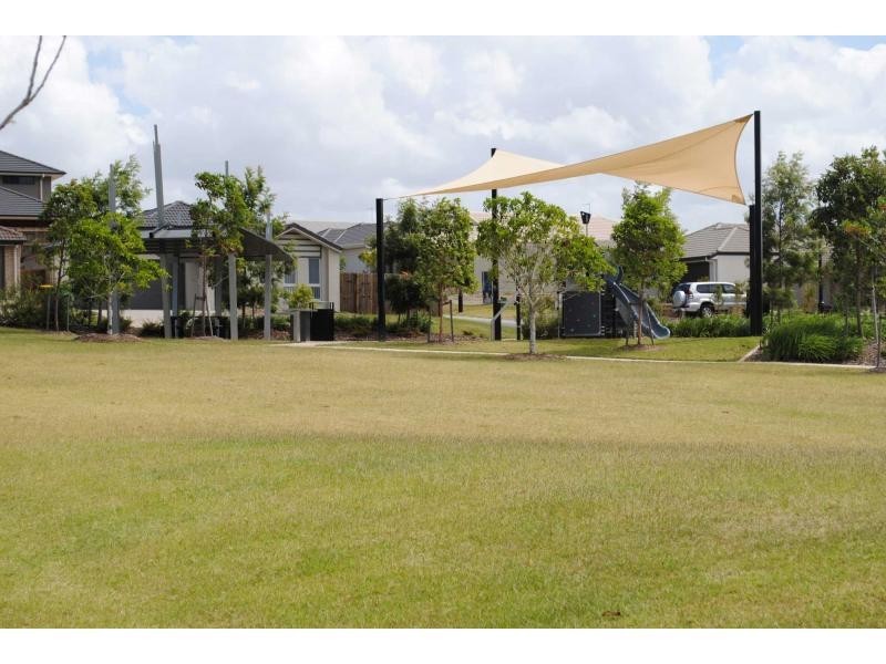 10 Triumph Street, North Lakes QLD 4509