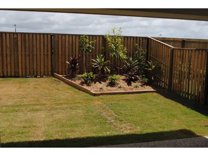 25 Riviera Crescent, North Lakes QLD 4509