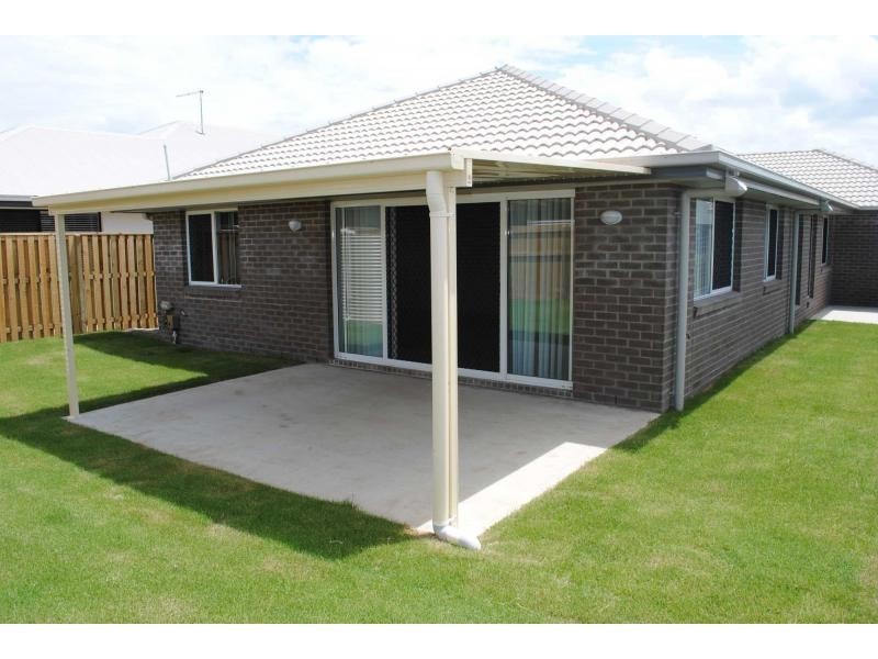 19 Williams Crescent, North Lakes QLD 4509