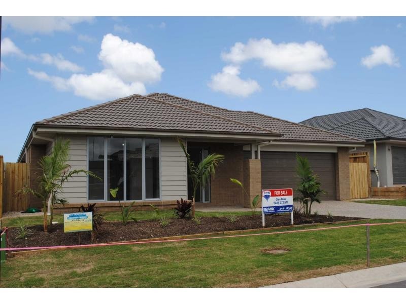 128 Mackintosh Drive, North Lakes QLD 4509