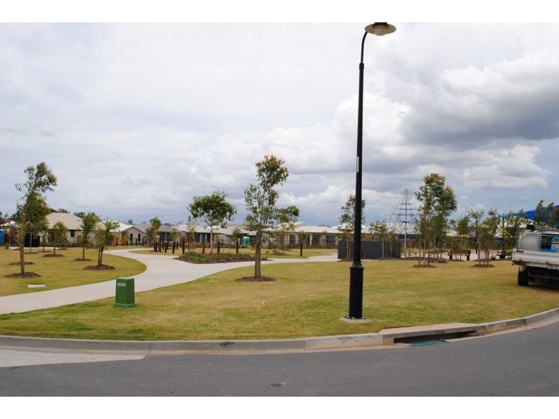 128 Mackintosh Drive, North Lakes QLD 4509