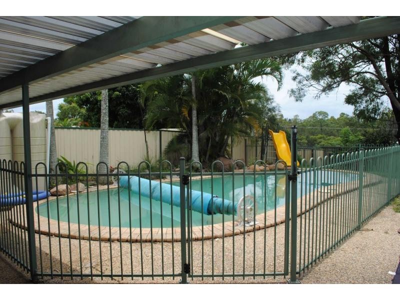 33 Voltaire Crescent, Petrie QLD 4502