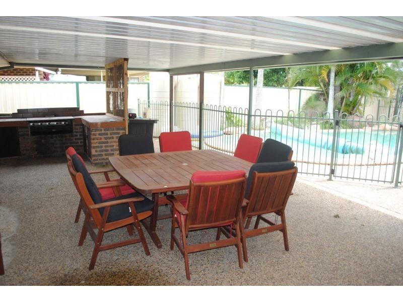 33 Voltaire Crescent, Petrie QLD 4502