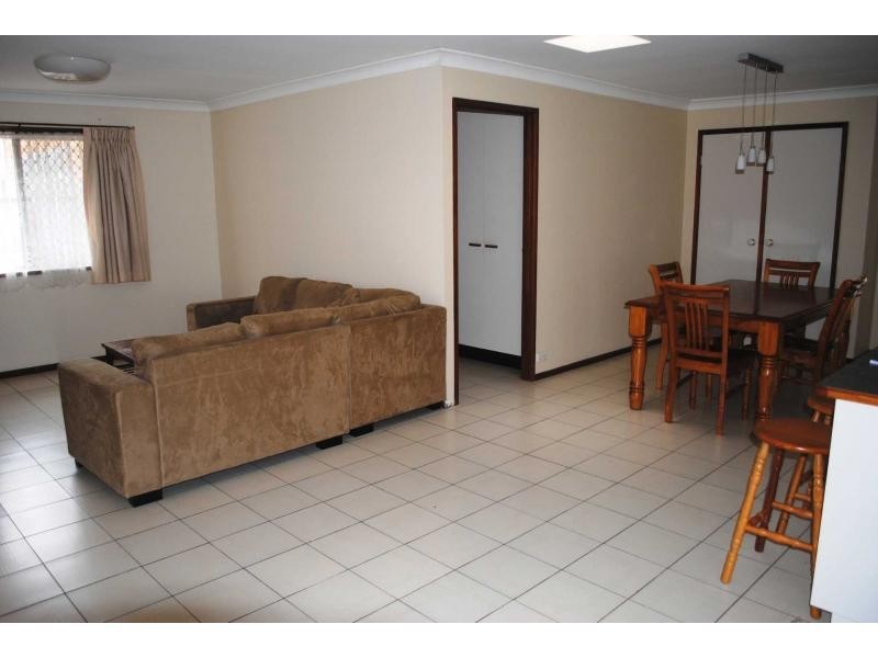 33 Voltaire Crescent, Petrie QLD 4502