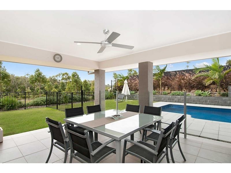 18 Planigale Crescent, North Lakes QLD 4509