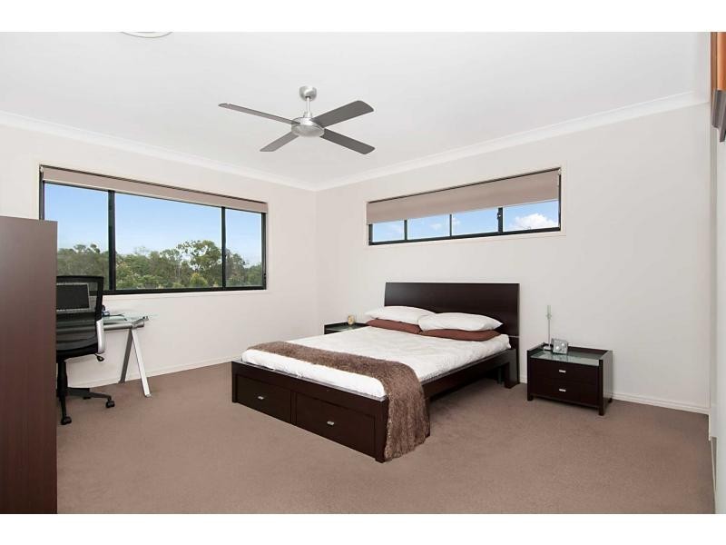 18 Planigale Crescent, North Lakes QLD 4509