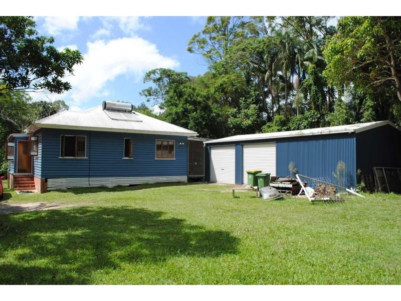 38 Bell Road, Glass House Mountains QLD 4518