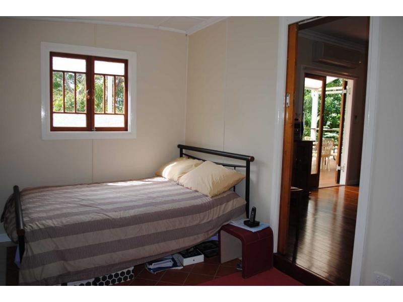 38 Bell Road, Glass House Mountains QLD 4518