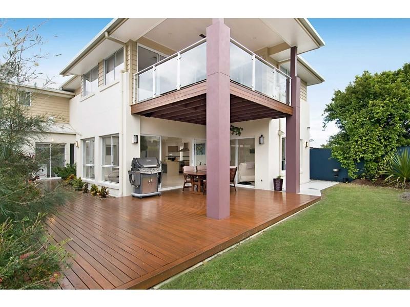 8 Armour Close, North Lakes QLD 4509