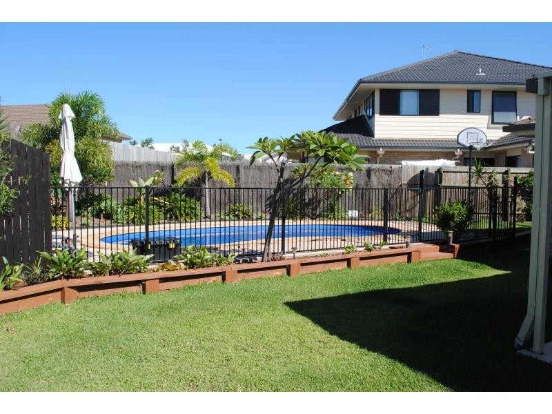 4 Planigale Crescent, North Lakes QLD 4509