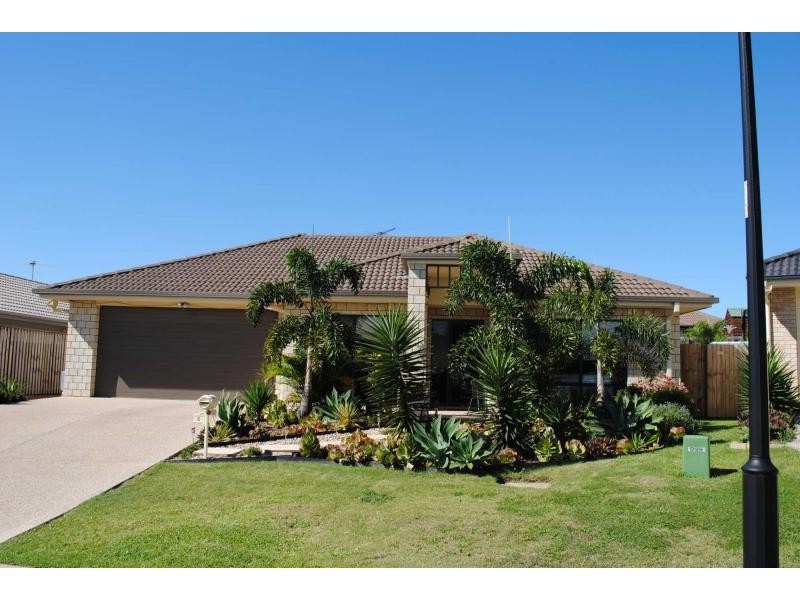 4 Planigale Crescent, North Lakes QLD 4509