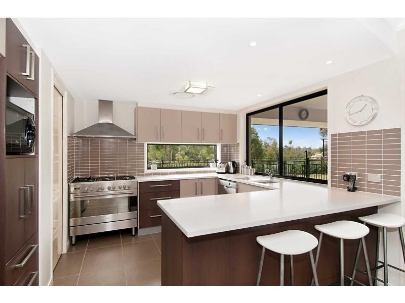 18 Planigale Crescent, North Lakes QLD 4509