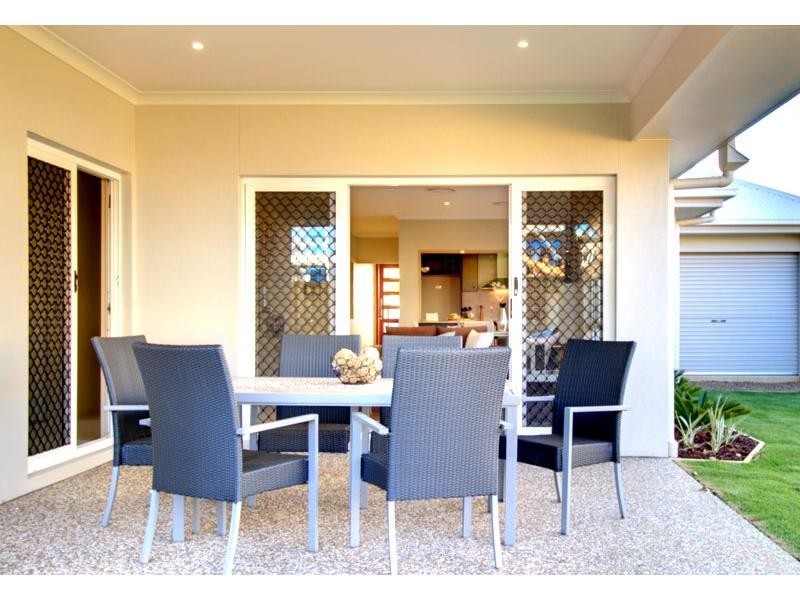 22 Forrestal Circuit, North Lakes QLD 4509