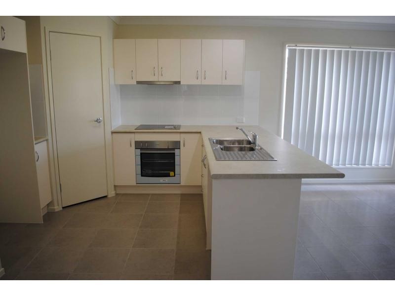 2 Petronas Street, North Lakes QLD 4509