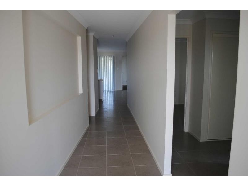 2 Petronas Street, North Lakes QLD 4509