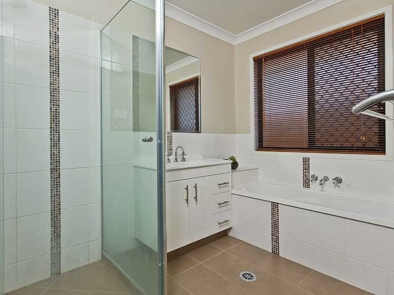 46 Mackintosh Drive, North Lakes QLD 4509