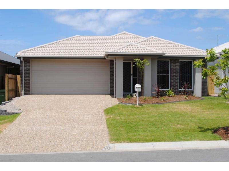 19 Williams Crescent, North Lakes QLD 4509