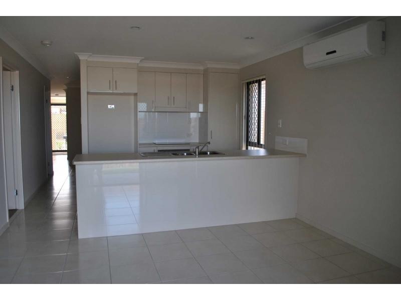 14 Severn Crescent, North Lakes QLD 4509