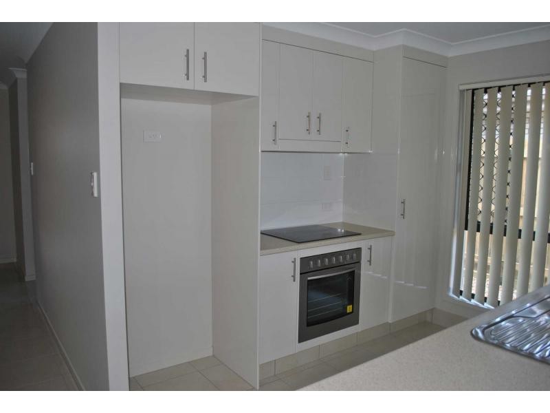 14 Severn Crescent, North Lakes QLD 4509