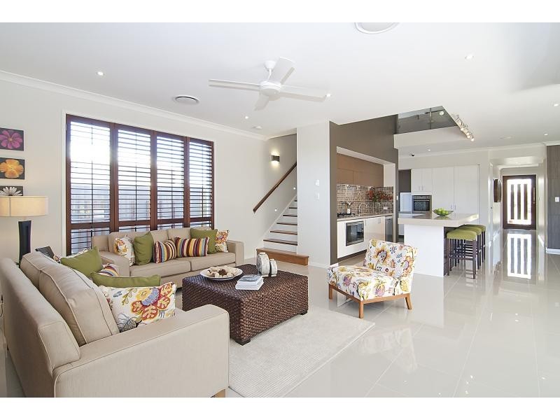 48 Williams Crescent, North Lakes QLD 4509