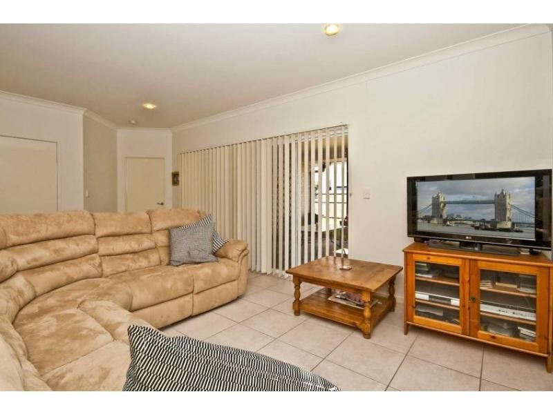 12 Dibbler Court, North Lakes QLD 4509