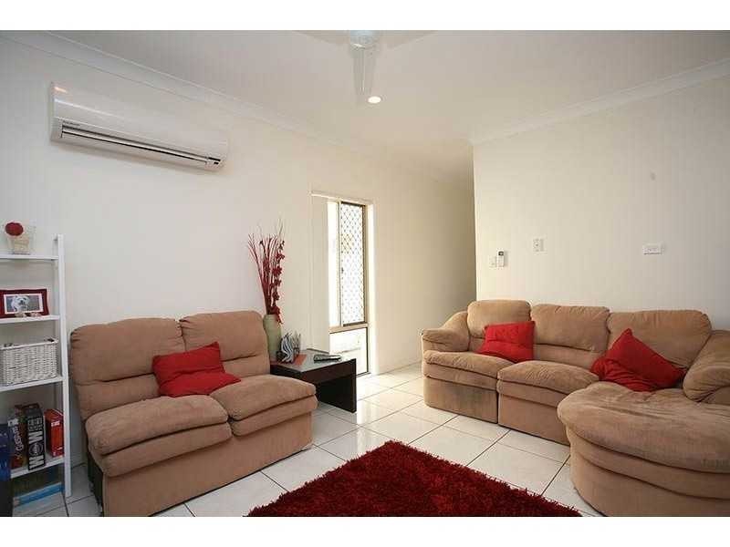 8 Riley Court, North Lakes QLD 4509