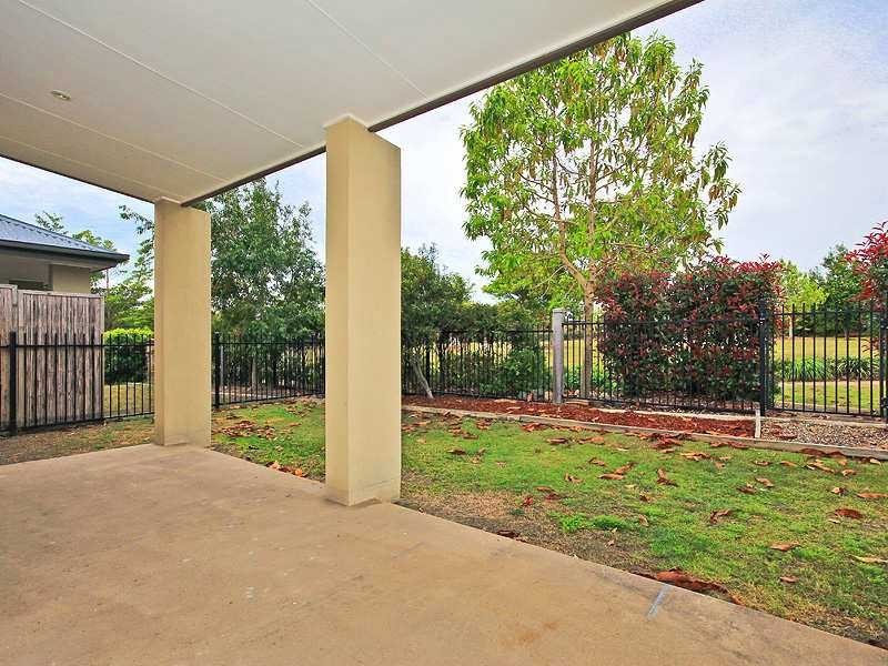 8 Riley Court, North Lakes QLD 4509