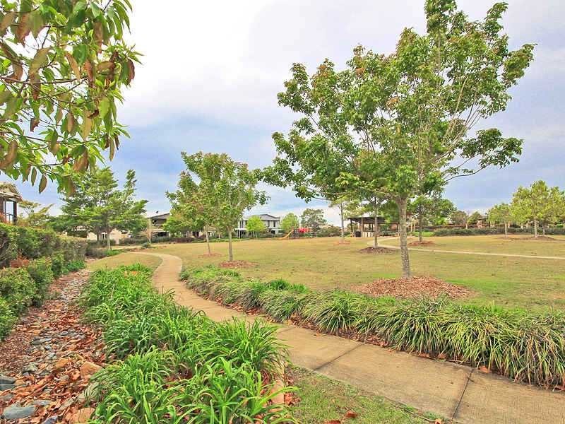 8 Riley Court, North Lakes QLD 4509