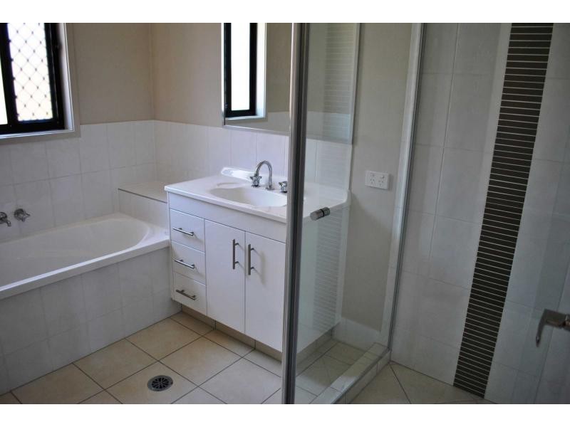 14 Severn Crescent, North Lakes QLD 4509