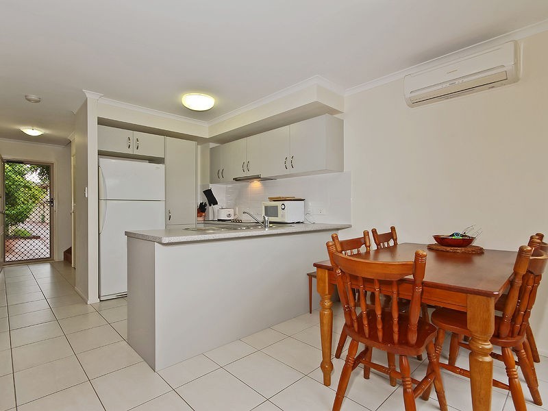 2/60-64 Glenmore Street, Kallangur QLD 4503