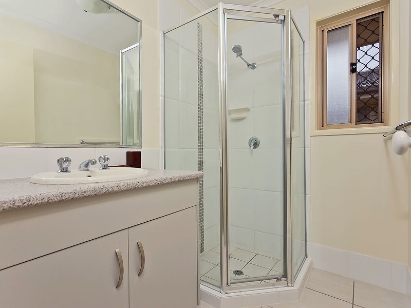 2/60-64 Glenmore Street, Kallangur QLD 4503