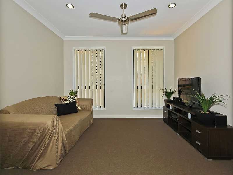 46 Mackintosh Drive, North Lakes QLD 4509