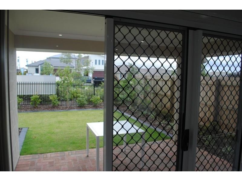 North Lakes QLD 4509