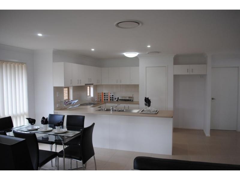 North Lakes QLD 4509