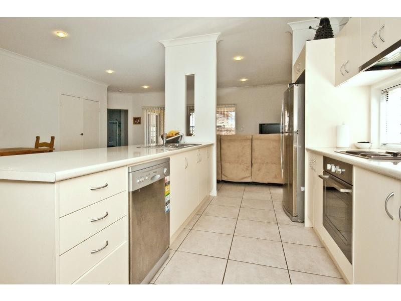 North Lakes QLD 4509