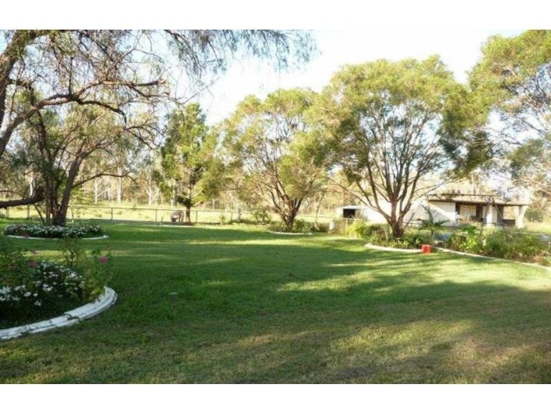27 Tylors Rd, Walloon QLD 4306