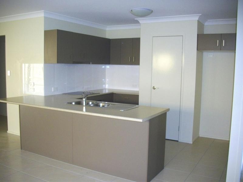 28 Nina Crescent, North Lakes QLD 4509