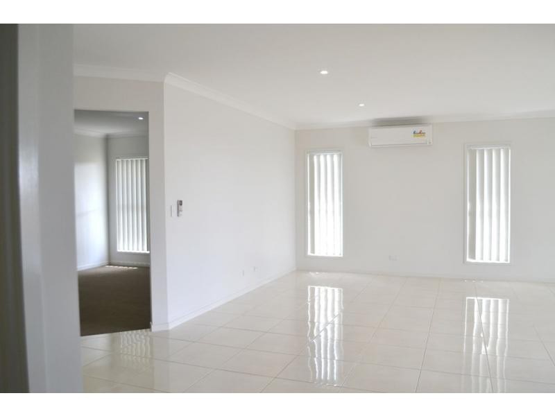 North Lakes QLD 4509