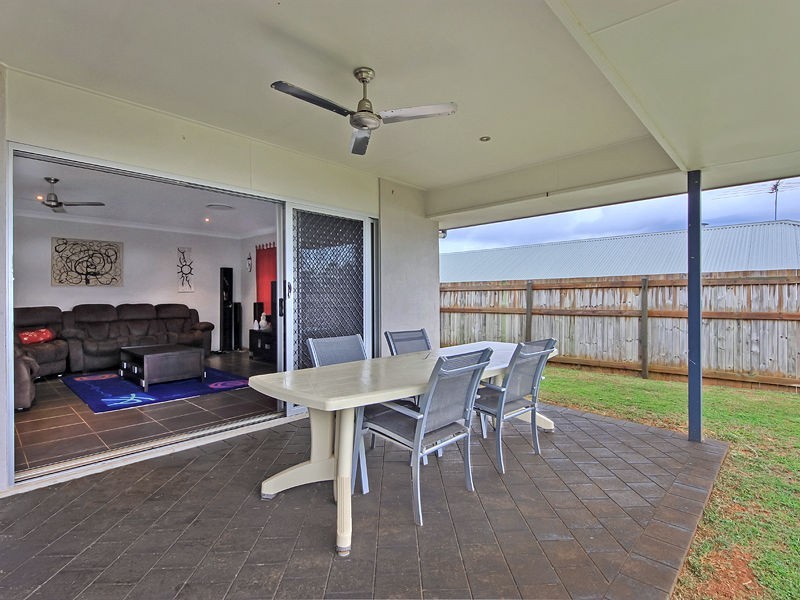 22 Cherrytree Crescent, Upper Caboolture QLD 4510