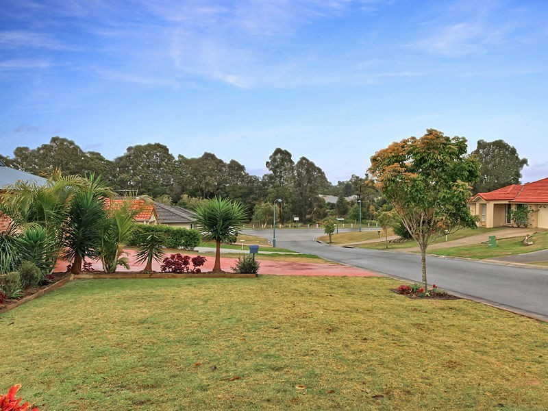 22 Cherrytree Crescent, Upper Caboolture QLD 4510