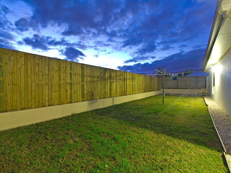 13 ARISTOTLE Avenue, Augustine Heights QLD 4300