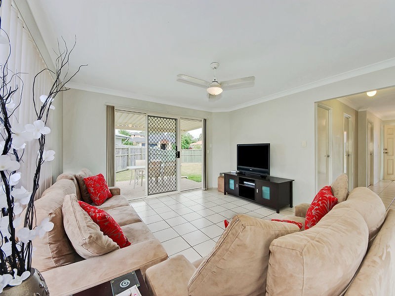 9 Bison Court, Warner QLD 4500