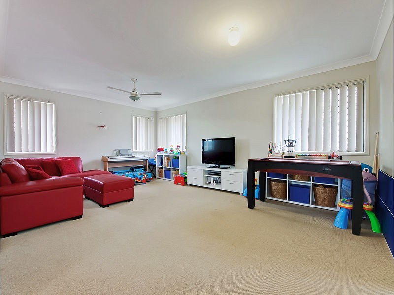 9 Bison Court, Warner QLD 4500