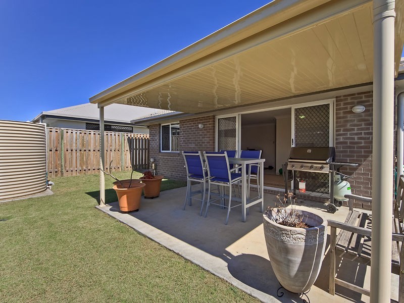 19 Williams Crescent, North Lakes QLD 4509