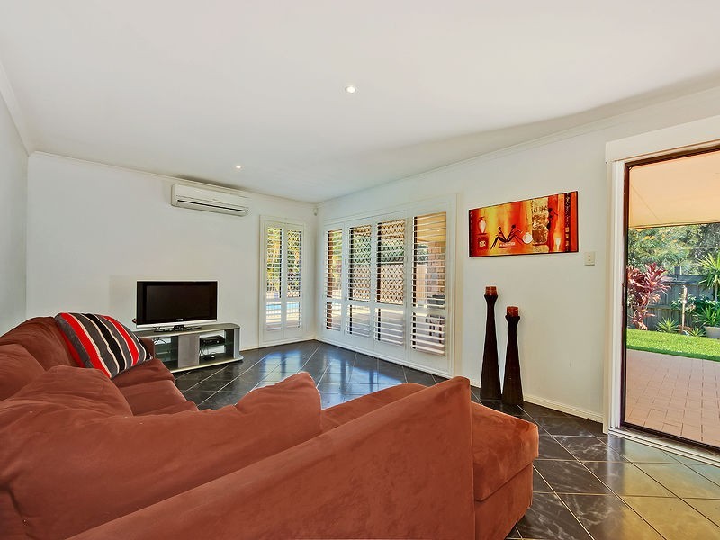 2 Willandra Parade, North Lakes QLD 4509