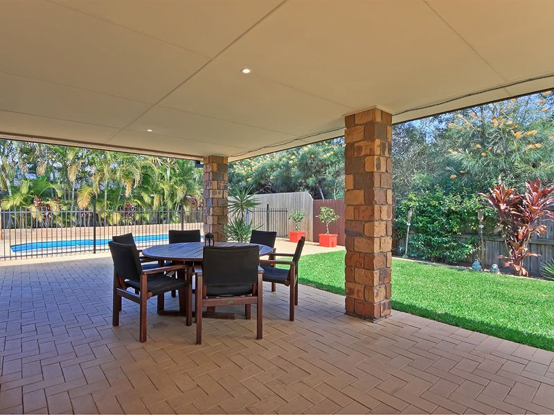 2 Willandra Parade, North Lakes QLD 4509