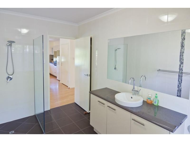 194 Moreton Terrace, Beachmere QLD 4510