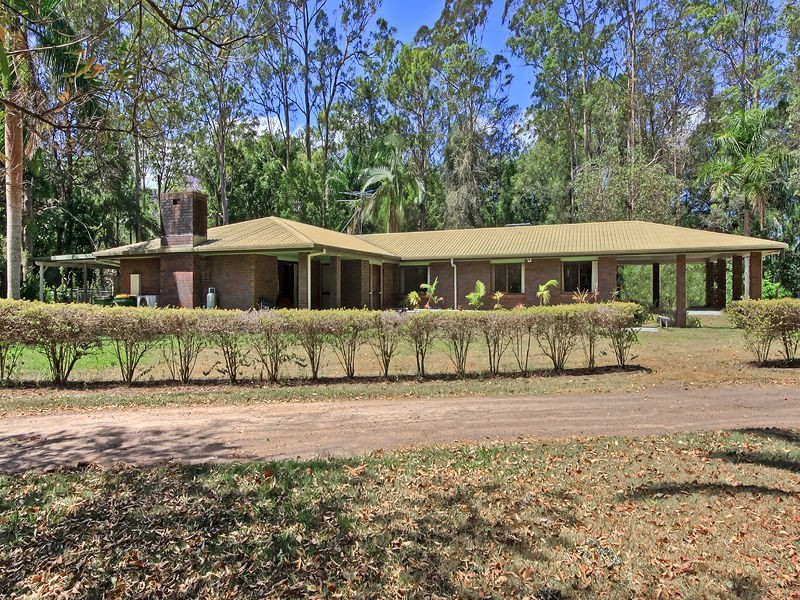 25 Woodwood Road, Landsborough QLD 4550